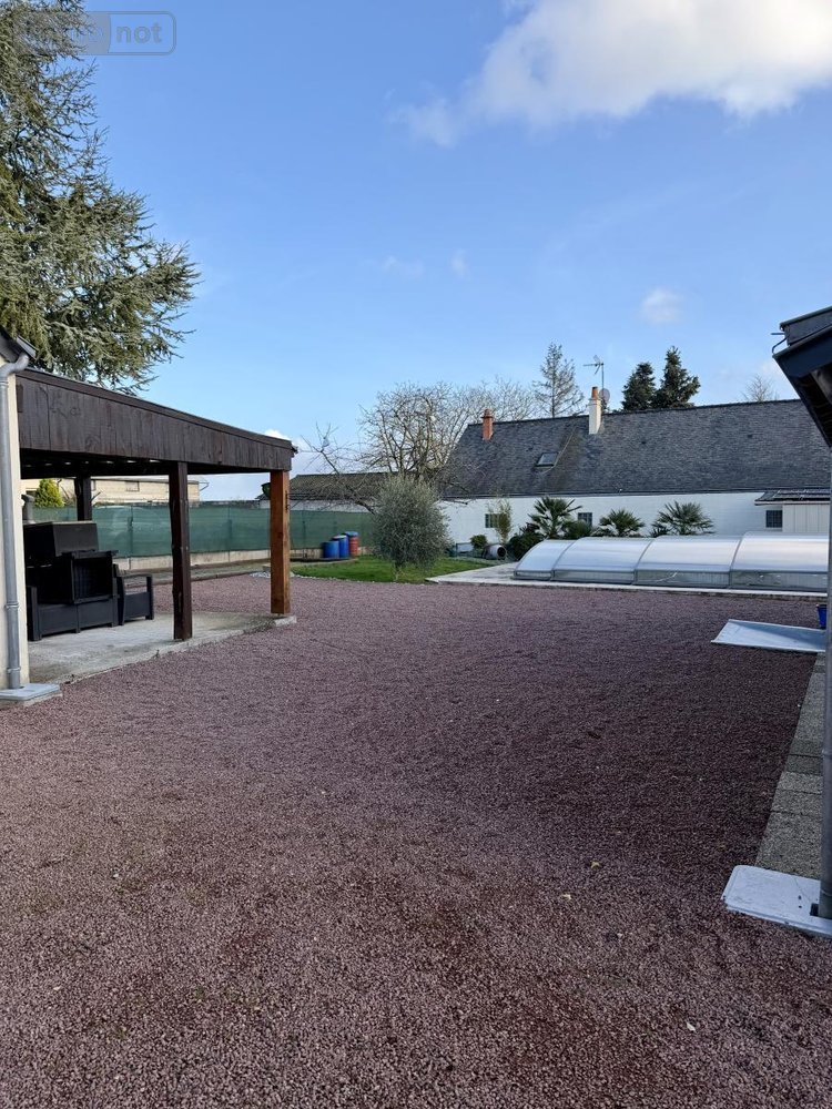 Maison a vendre Longué-Jumelles 49160 Maine-et-Loire 232 m2 8 pièces 376200 euros