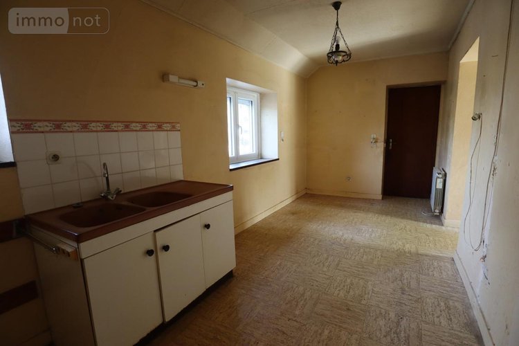 Fonds et murs commerciaux a vendre Fouesnant 29170 Finistère 89 m2  303025 euros