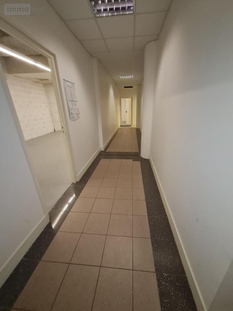 Fonds et murs commerciaux a vendre Vendôme 41100 Loir-et-Cher 602 m2  250000 euros