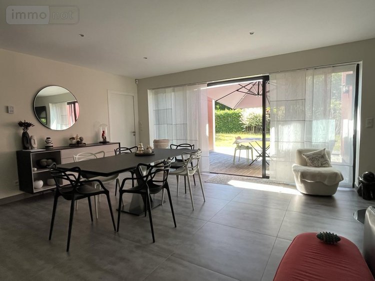 Maison a vendre Bonchamp-lès-Laval 53960 Mayenne 204 m2 8 pièces 696600 euros