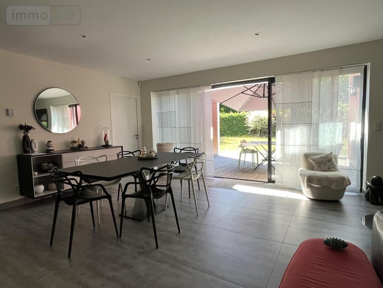 Maison a vendre Bonchamp-lès-Laval 53960 Mayenne 204 m2 8 pièces 645100 euros