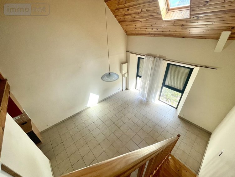 Location appartement Saint-Chély-d'Apcher 48200 Lozère 42 m2  440 euros