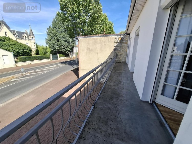 Maison a vendre Saintes 17100 Charente-Maritime 147 m2 8 pièces 374000 euros