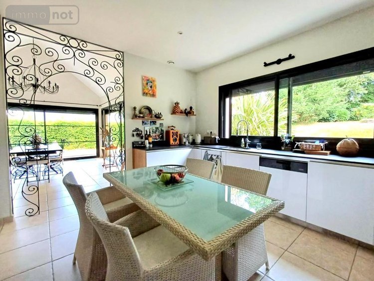 Maison a vendre Guidel 56520 Morbihan 241 m2 7 pièces 1003950 euros
