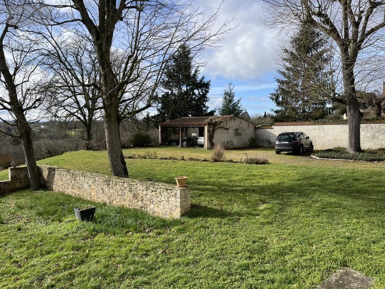 Maison a vendre Broût-Vernet 03110 Allier 310 m2 14 pièces 480000 euros