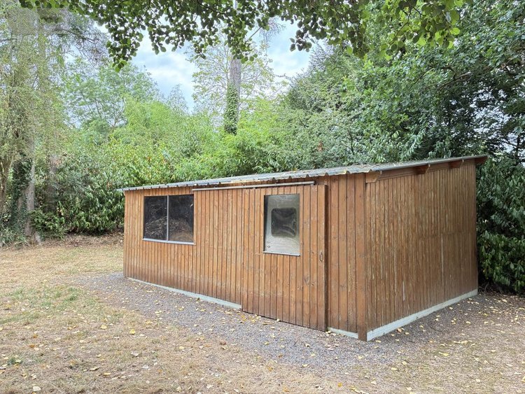 Terrains de loisirs bois etangs a vendre Brée 53150 Mayenne 8114 m2  69000 euros