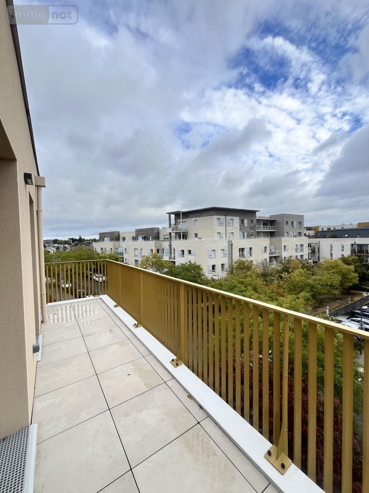 Appartement a vendre Les Ponts-de-Cé 49130 Maine-et-Loire 67 m2 3 pièces 260560 euros