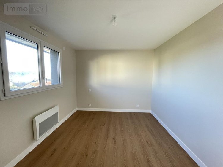 Location maison Le Genest-Saint-Isle 53940 Mayenne 131 m2  965 euros