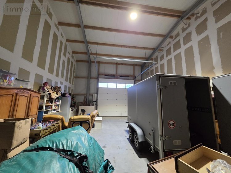 Fonds et murs commerciaux a vendre Plouigneau 29610 Finistère 288 m2  364400 euros