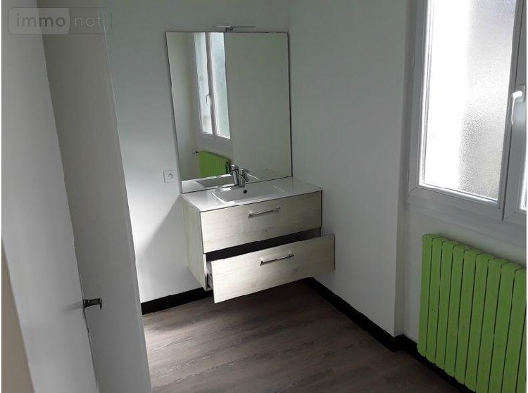 Location maison Loudéac 22600 Côtes-d'Armor 62 m2 2 pièces 613 euros