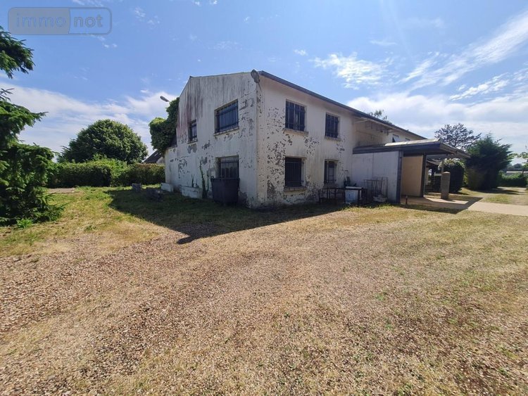 Maison a vendre Vendôme 41100 Loir-et-Cher 260 m2 9 pièces 254555 euros