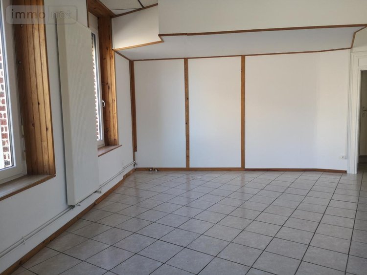 Location fonds et murs commerciaux Cambrai 59400 Nord 222 m2  1500 euros