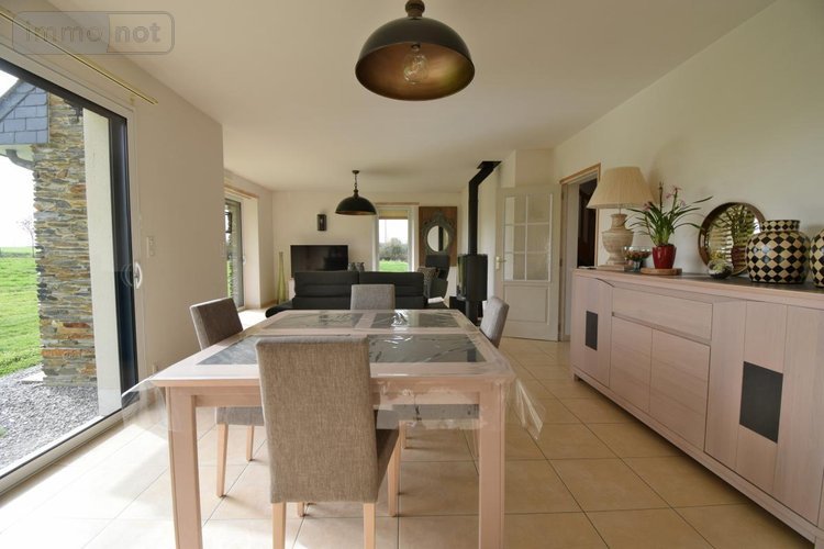 Maison a vendre Val d'Erdre-Auxence 49370 Maine-et-Loire 155 m2 6 pièces 366800 euros