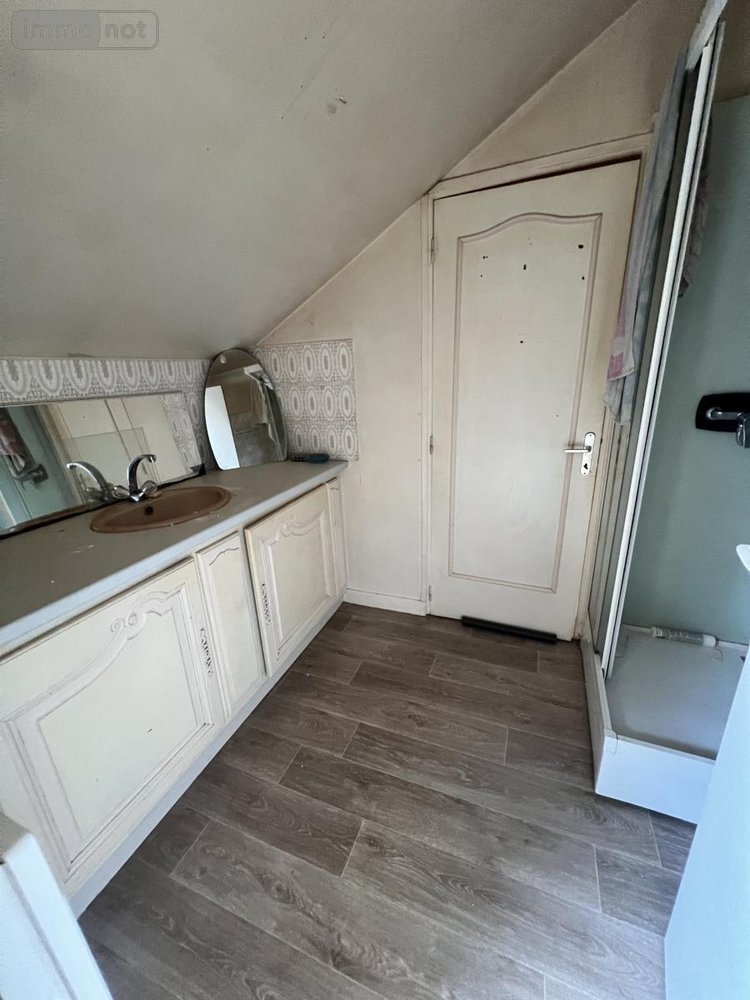 Immeuble a vendre Yffiniac 22120 Côtes-d'Armor 280 m2  180200 euros