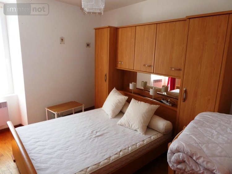 Immeuble a vendre Bubry 56310 Morbihan 400 m2  241600 euros