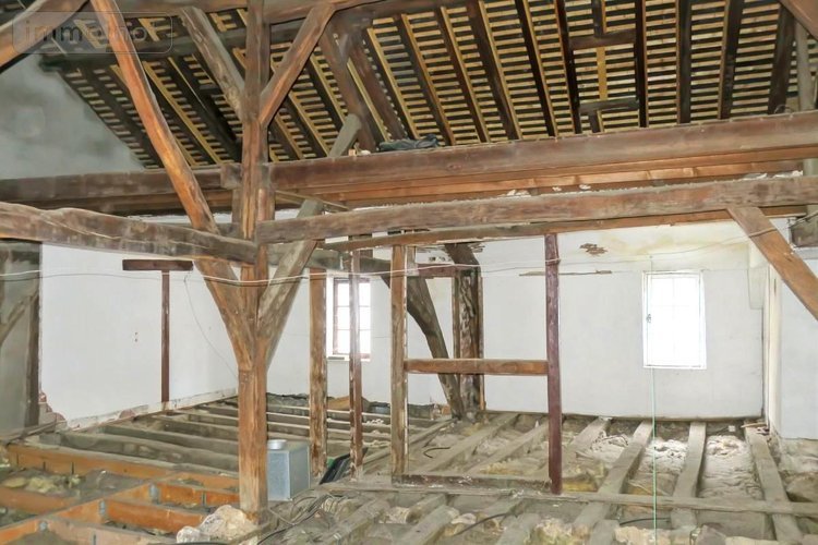 Immeuble a vendre Bourges 18000 Cher 310 m2  374400 euros