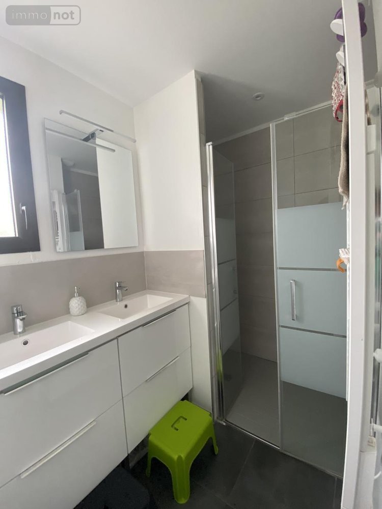 Location maison Saint-Philbert-de-Bouaine 85660 Vendée 98 m2 5 pièces 1100 euros