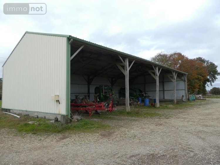 Divers a vendre Séglien 56160 Morbihan 900 m2  137100 euros