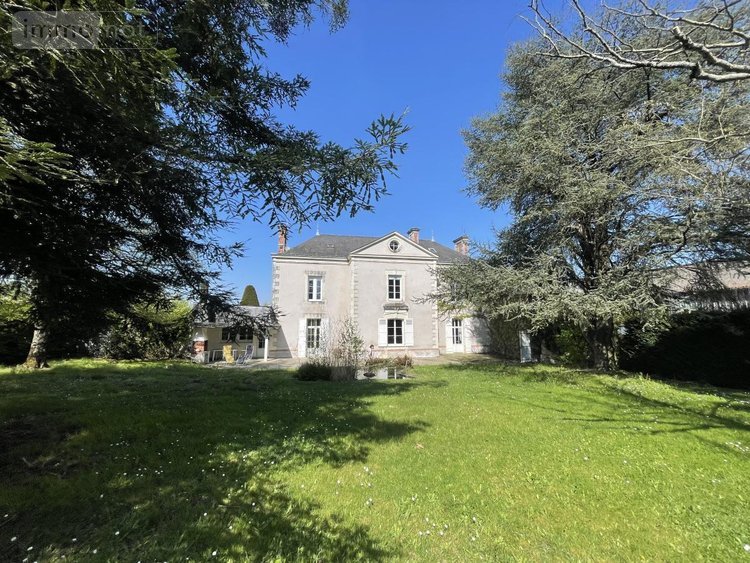 Maison a vendre Montrevault-sur-Èvre 49110 Maine-et-Loire 277 m2 16 pièces 391125 euros