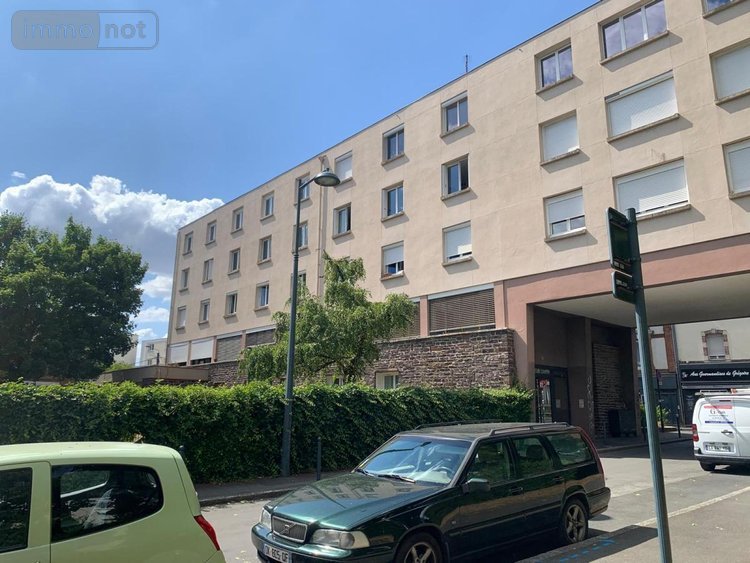 Fonds et murs commerciaux a vendre Rennes 35000 Ille-et-Vilaine 68 m2  271856 euros