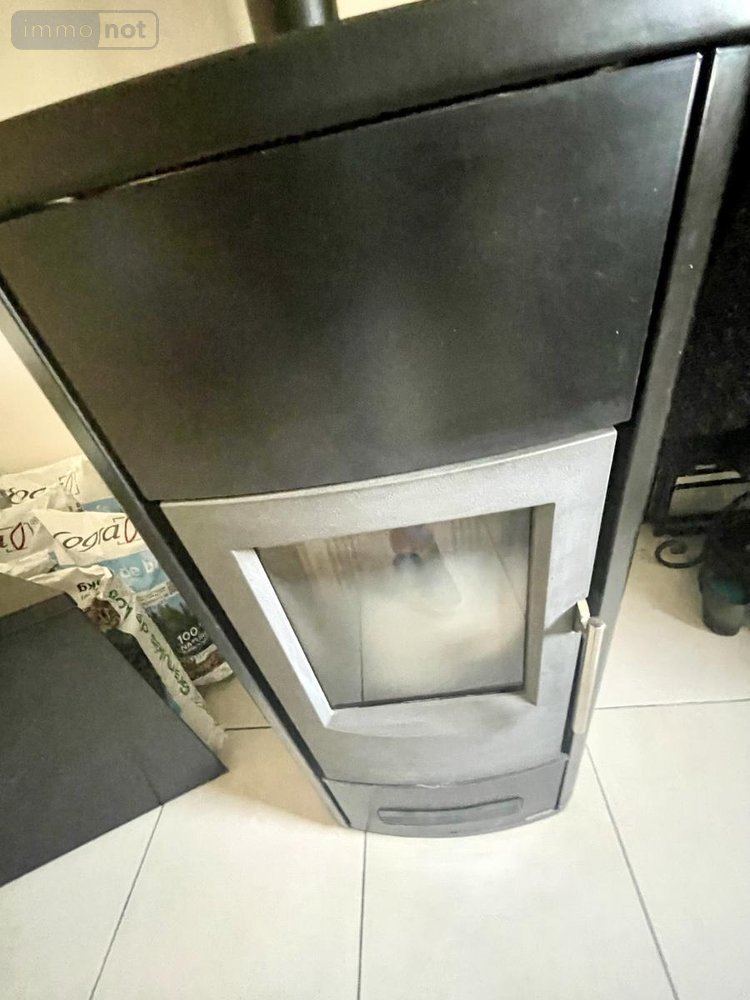 Appartement a vendre Serverette 48700 Lozère 75 m2  117000 euros
