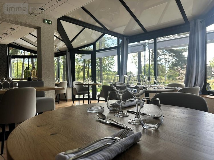 Fonds et murs commerciaux a vendre Anglards-de-Saint-Flour 15100 Cantal 850 m2  890000 euros