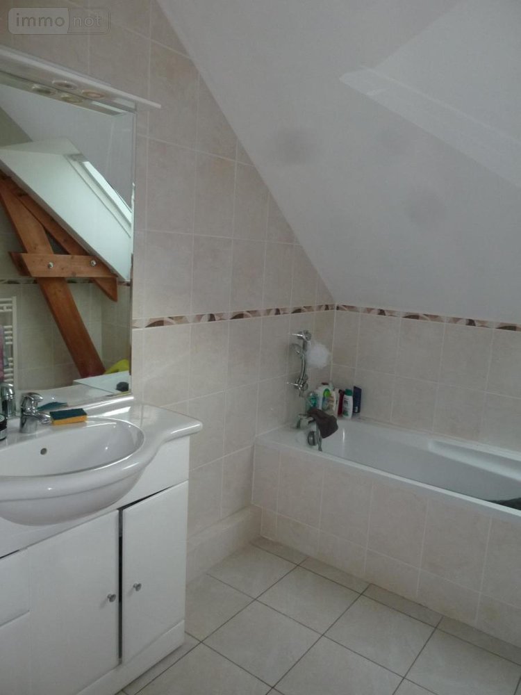 Location maison La Chapelle-Rainsouin 53150 Mayenne 191 m2 8 pièces 740 euros