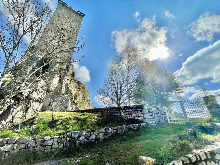 Maison a vendre Prunières 48200 Lozère 120 m2 9 pièces 245000 euros