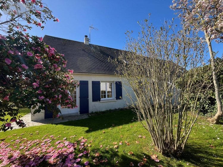 Maison a vendre Carentan-les-Marais 50500 Manche 110 m2  254400 euros