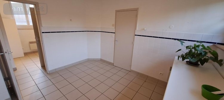 Location fonds et murs commerciaux Boves 80440 Somme 80 m2  750 euros