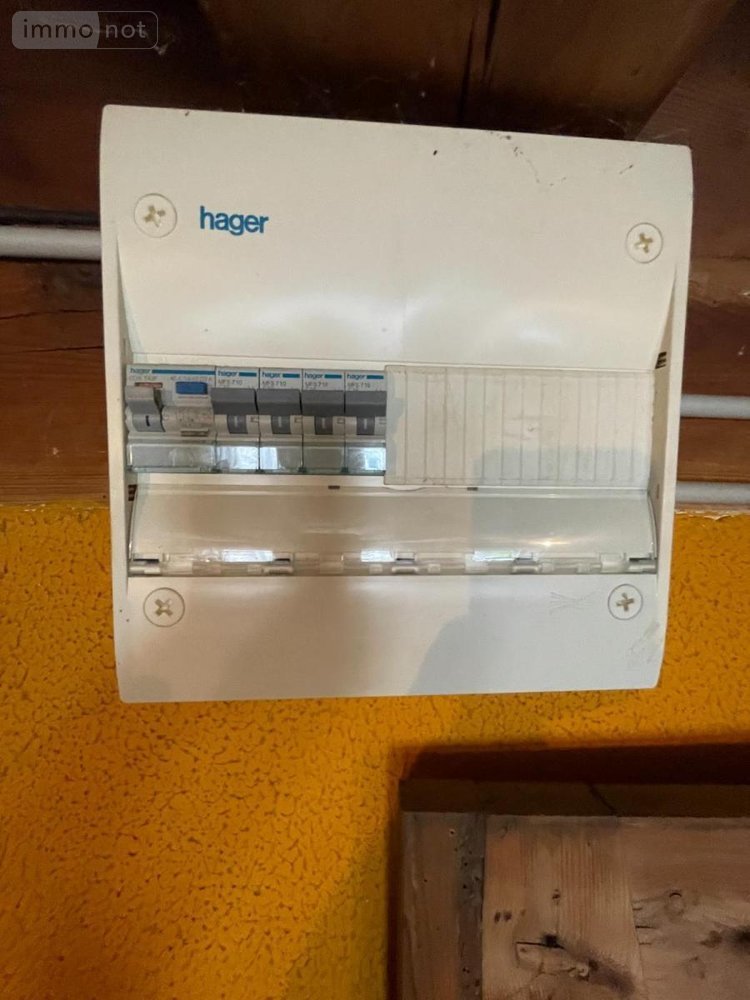 Maison a vendre Saint-Denis-en-Margeride 48700 Lozère 130 m2 8 pièces 95000 euros