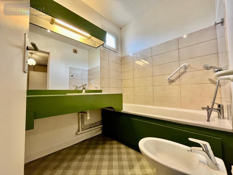 Appartement a vendre Carnoux-en-Provence 13470 Bouches-du-Rhône 63 m2 4 pièces 238000 euros