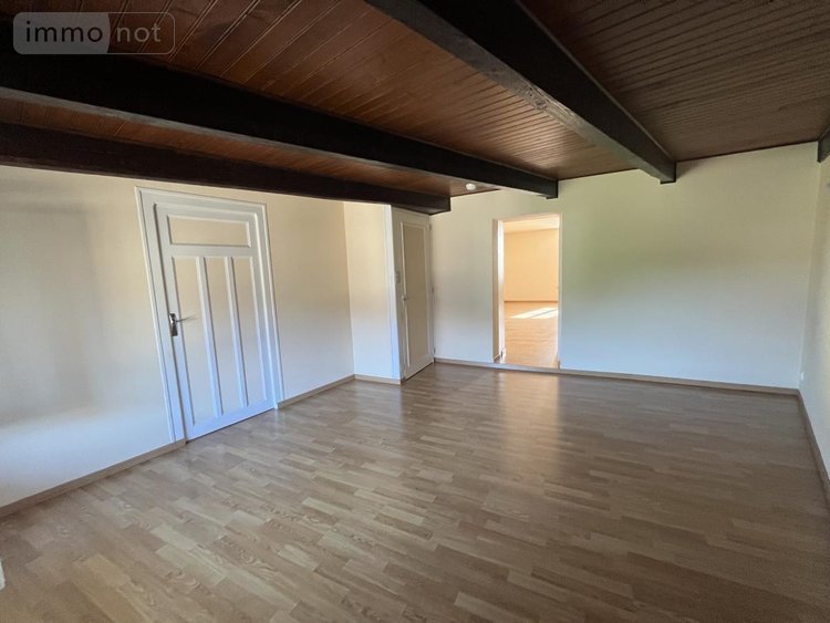Location maison Bresse Vallons 01340 Ain 112 m2 3 pièces 785 euros