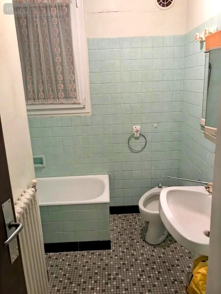Maison a vendre Saint-Germain-du-Puy 18390 Cher 80 m2 4 pièces 94050 euros