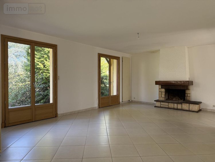 Maison a vendre Cholet 49300 Maine-et-Loire 132 m2 5 pièces 297840 euros