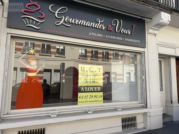 Location fonds et murs commerciaux Cambrai 59400 Nord 70 m2  1100 euros