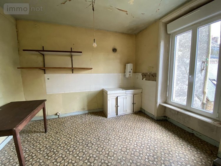 Immeuble a vendre Loudéac 22600 Côtes-d'Armor 111 m2  63500 euros