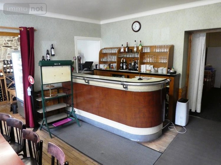 Immeuble a vendre Bubry 56310 Morbihan 400 m2  241600 euros