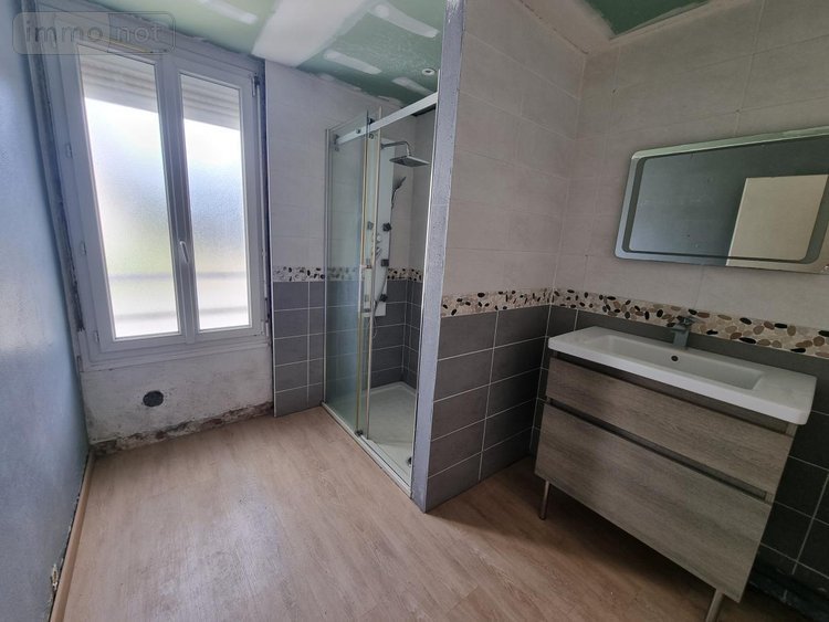 Immeuble a vendre Amilly 45200 Loiret 251 m2  159000 euros