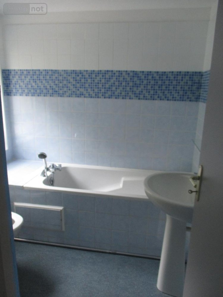 Location appartement Brionne 27800 Eure 42 m2  505 euros