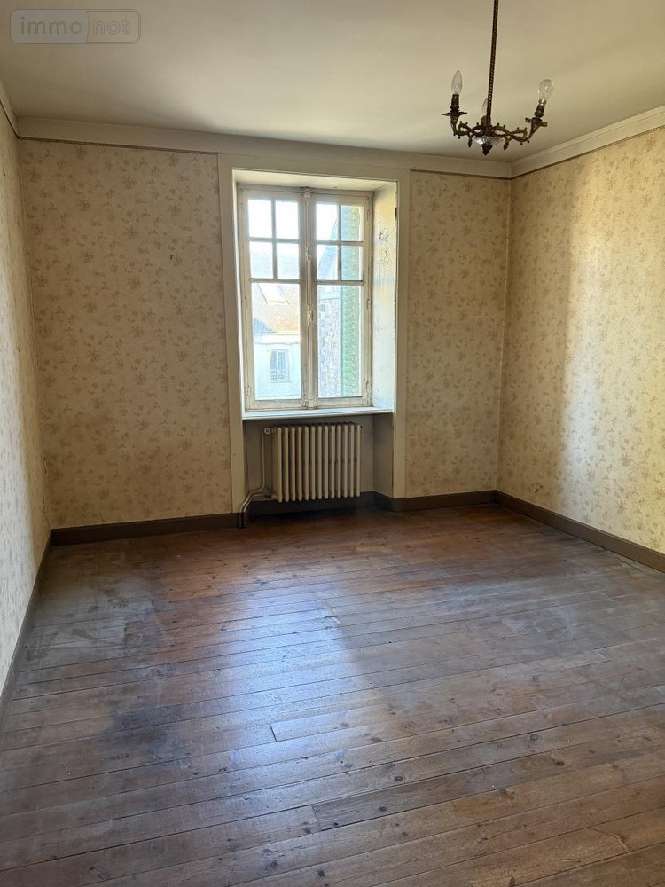Maison a vendre Loudéac 22600 Côtes-d'Armor 185 m2  105520 euros