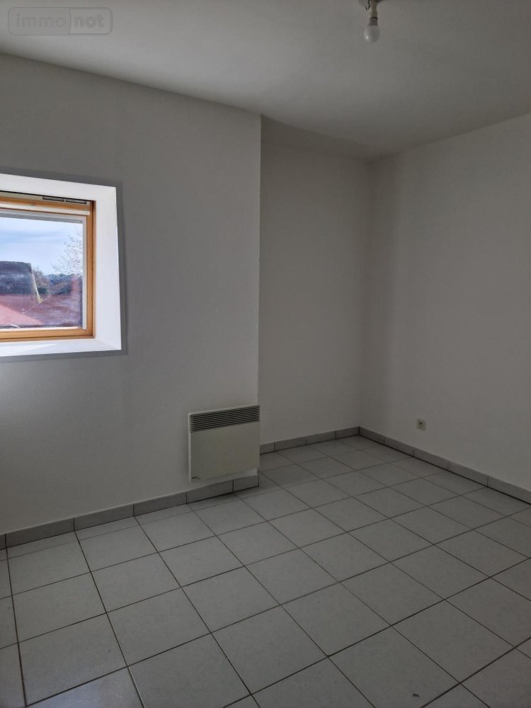 Location appartement Cambrai 59400 Nord 42 m2 2 pièces 590 euros