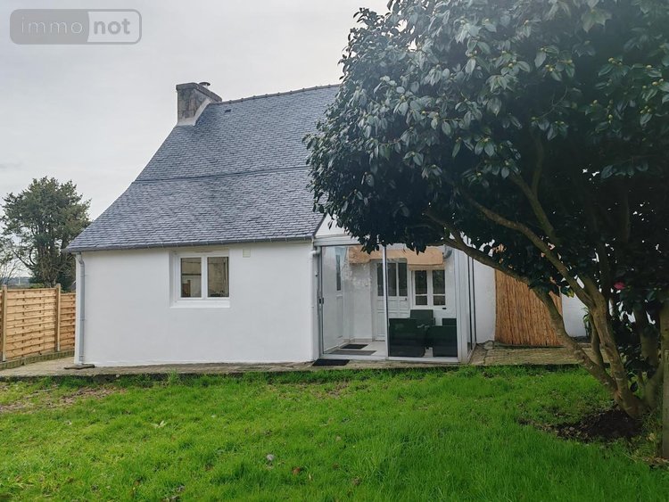 Location maison Plougonven 29640 Finistère 69 m2  700 euros