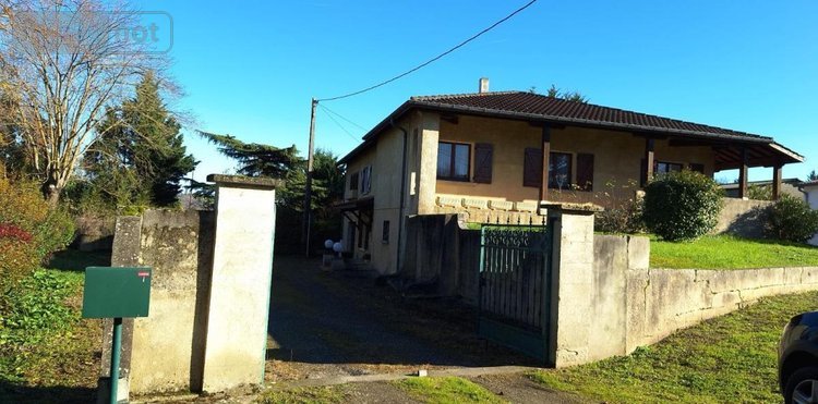 Maison a vendre Vic-Fezensac 32190 Gers 207 m2 8 pièces 271000 euros