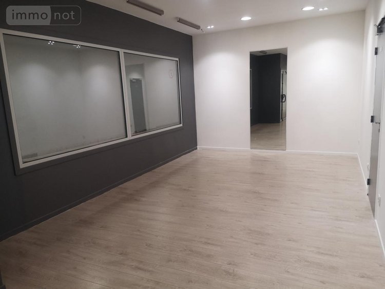 Fonds et murs commerciaux a vendre Cambrai 59400 Nord 72 m2  55500 euros