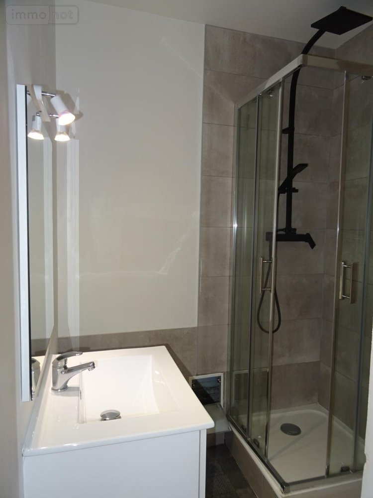 Location appartement Reims 51100 Marne 18 m2 1 pièce 500 euros