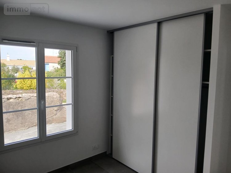 Location maison Barbâtre 85630 Vendée 77 m2  920 euros