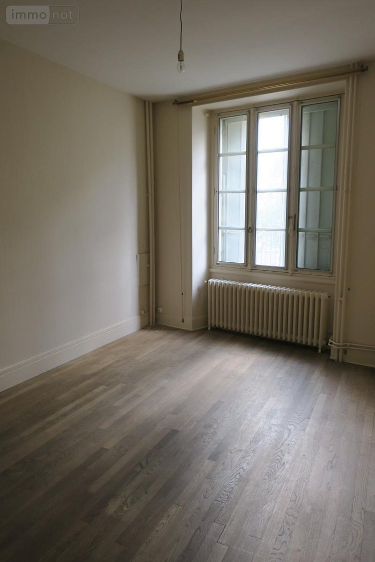 Immeuble a vendre Bourges 18000 Cher 244 m2  343200 euros