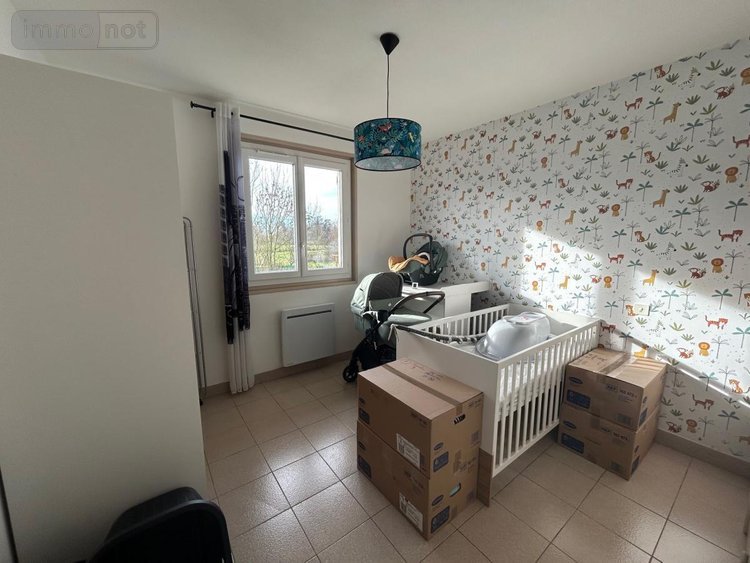 Location appartement Saint-Cyr-sur-Menthon 01380 Ain 63 m2 3 pièces 600 euros