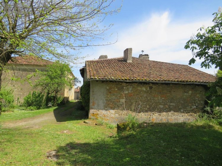 Maison a vendre Roquebrune 32190 Gers 180 m2 6 pièces 211000 euros